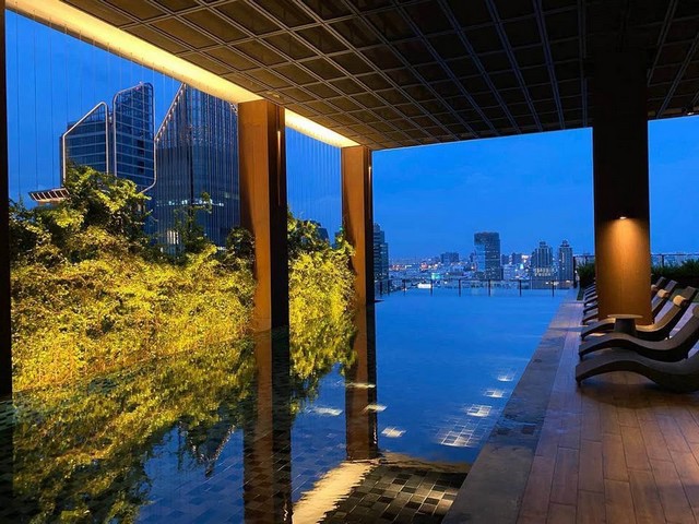  ขายโครงการ The Lofts Asoke จาก Raimon Land ที่ออกแบบอย่างมีเอก.