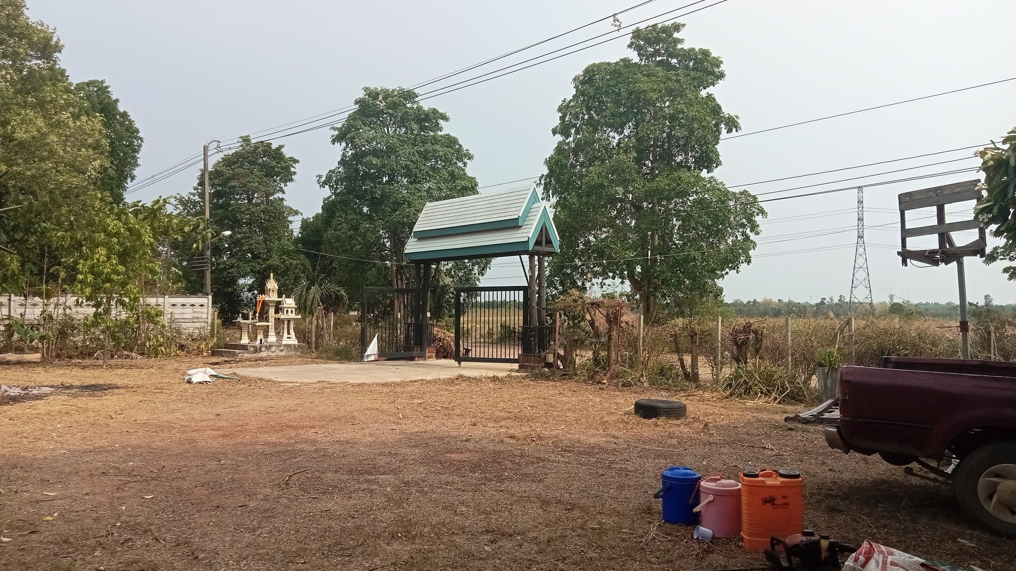 ขายที่ดินพร้อมบ้าน 1 หลัง เจ้าของขายเอง อำเภอกบินทร์บุรี จังหวัดปราจีนบุรี