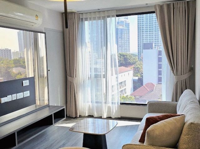 CM04422 ขาย คอนโด ไอดีโอ โมบิ สุขุมวิท 40  Ideo Mobi Sukhumvit 40 