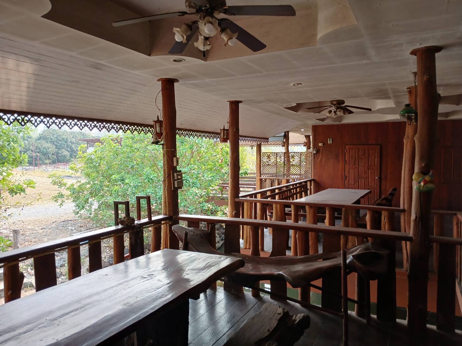 ขายที่ดินพร้อมบ้านและสวนลำไย 14 ไร่ ทำเลดีมาก อ.เมือง จ.ลำพุน