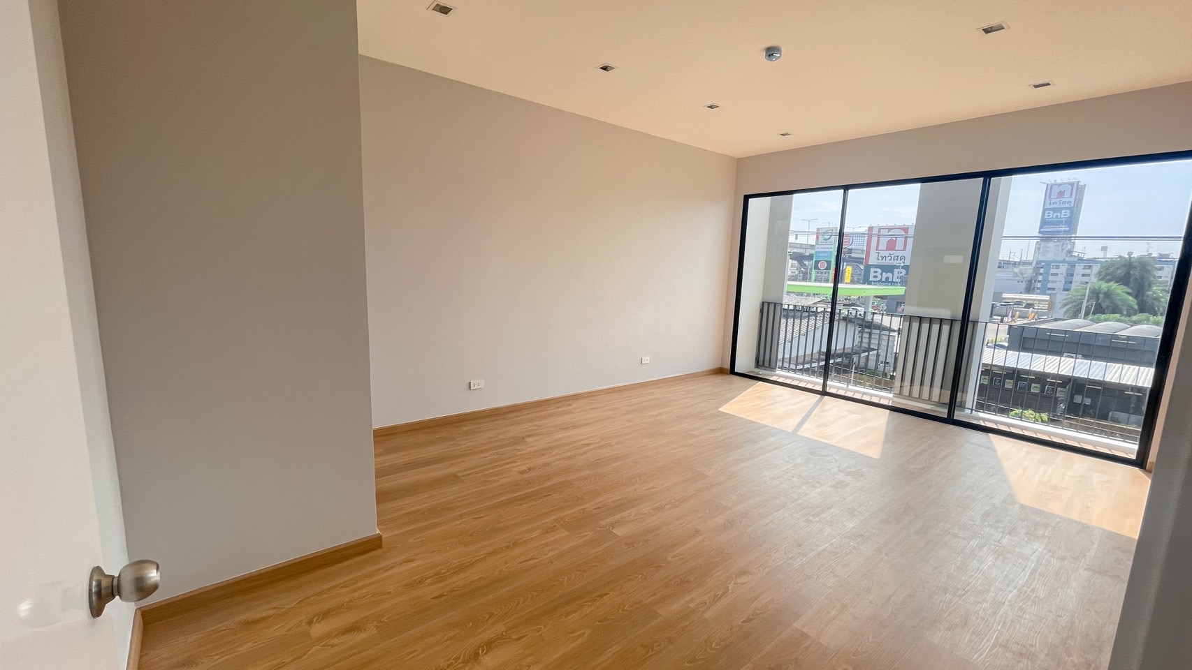 RealEstate 905-9 ( BT-020H ) 