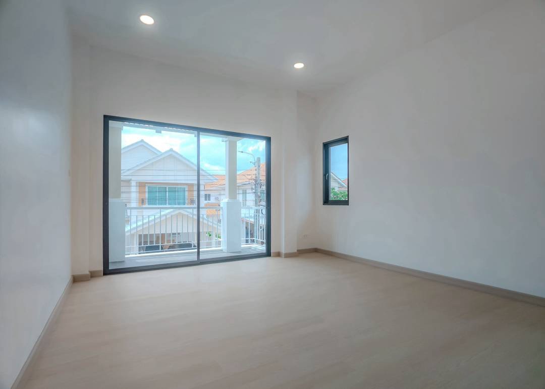 หมู่บ้านเพอร์เฟคเพลสราชพฤกษ์ เฟส1 Perfect Place  Ratchapruk  บ้านเดี่ยว 2 ชั้น ตกแต่งใหม่พร้อมอยู่ทำเลดี โครงการติดถนนราชพฤกษ์ ใกล้วงเวียนพระราม 5